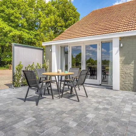 Ferrienhaus Land Hof Holiday home