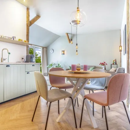 Holiday home Ferrienhaus Land Hof